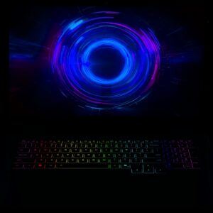 Prenosnik Lenovo LOQ 17IRX10 / i7 / RAM 32 GB / SSD Disk / 17,3″ FHD