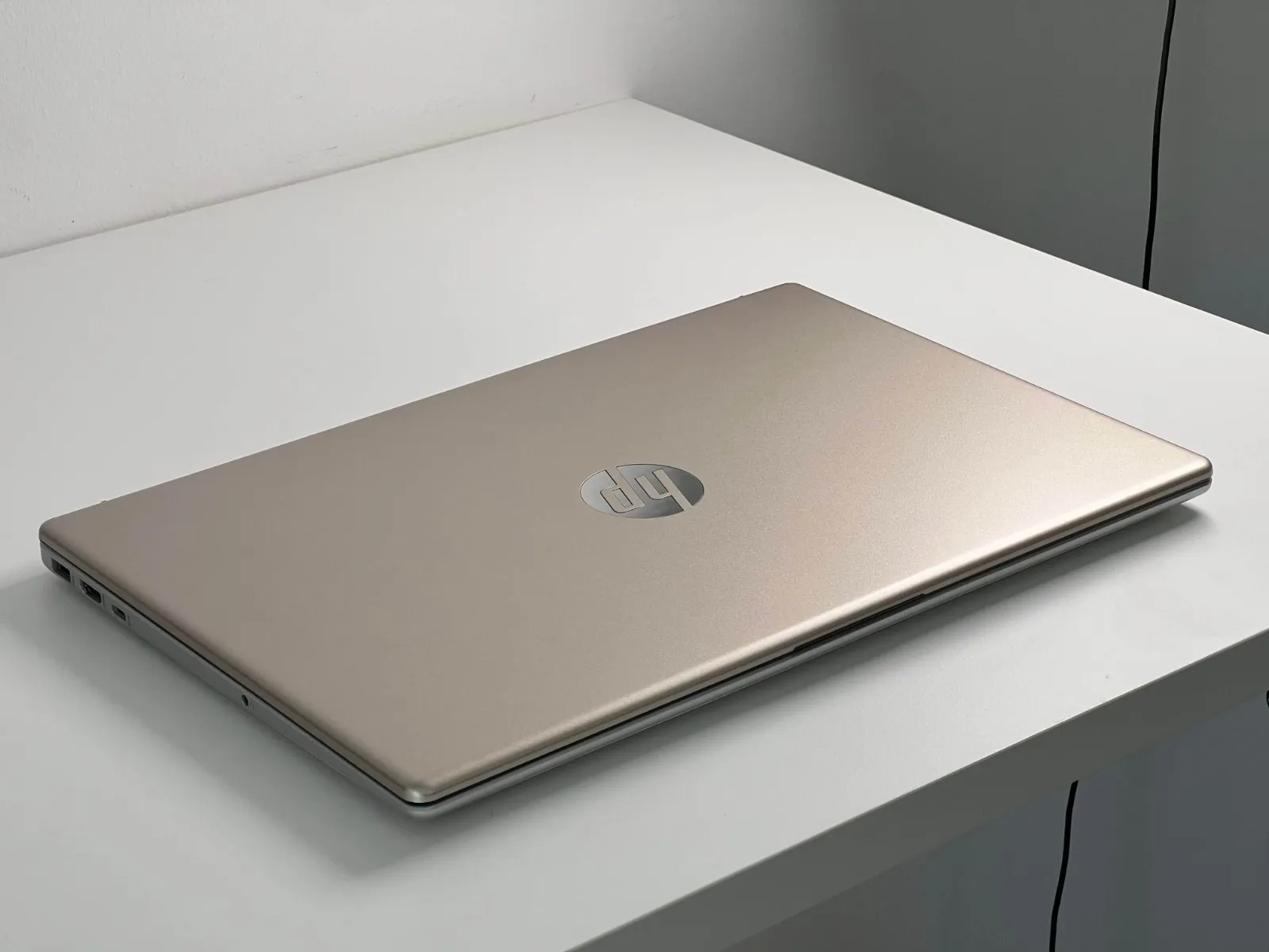 Prenosnik HP 15-fd1004np | Ultra 5 | 32 GB / Core Ultra 5 / RAM 32 GB / SSD Disk / 15,6″ FHD - slika 2